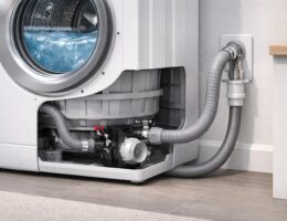 découvrez comment interpréter le schéma d'évacuation de votre machine à laver pour réaliser un entretien rapide et efficace.